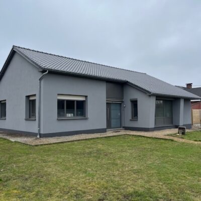 Gevelbepleistering op isolatie werf geel Willems Gevelrenovatie 22.jpg